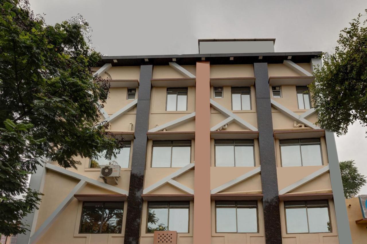 Oyo Hotel Satguru Jamshedpur Exterior photo