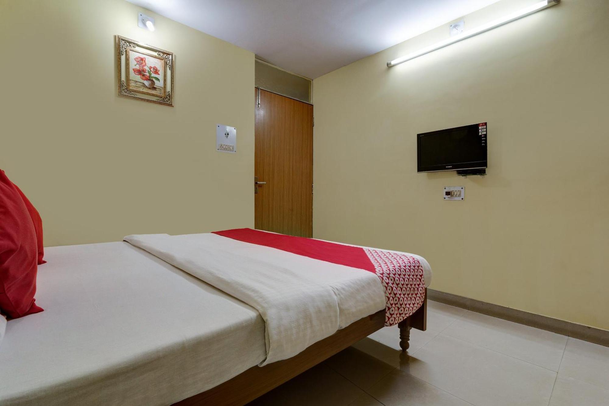 Oyo Hotel Satguru Jamshedpur Exterior photo